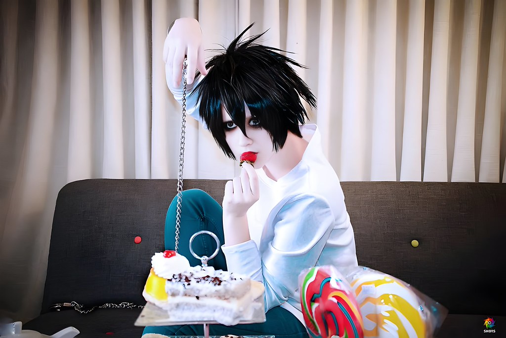 L Lawliet — cosplay by Alastor Cosplay