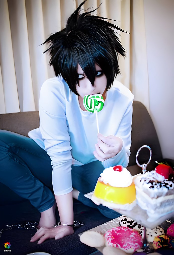 L Lawliet — cosplay by Alastor Cosplay