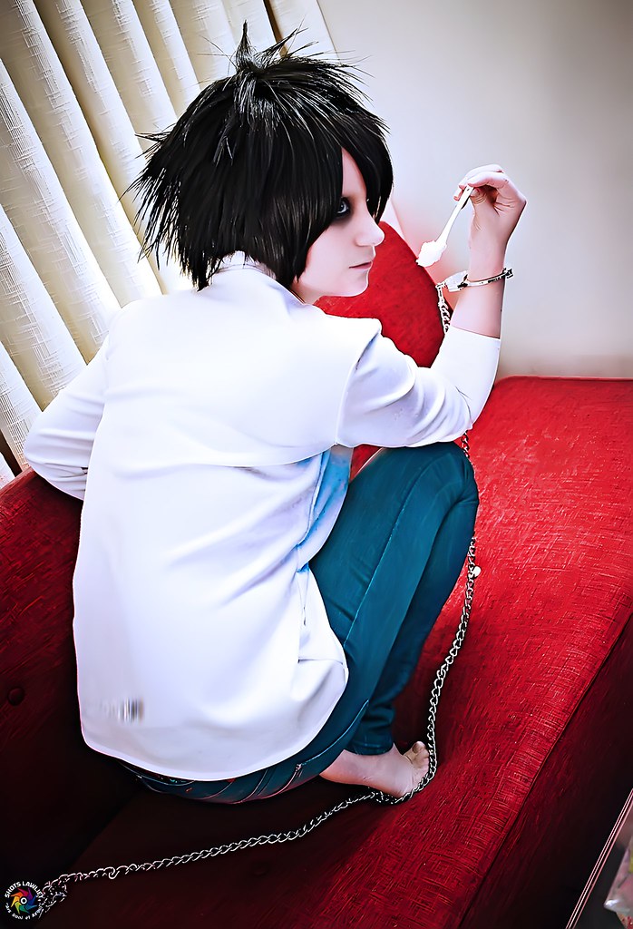 L Lawliet — cosplay by Alastor Cosplay