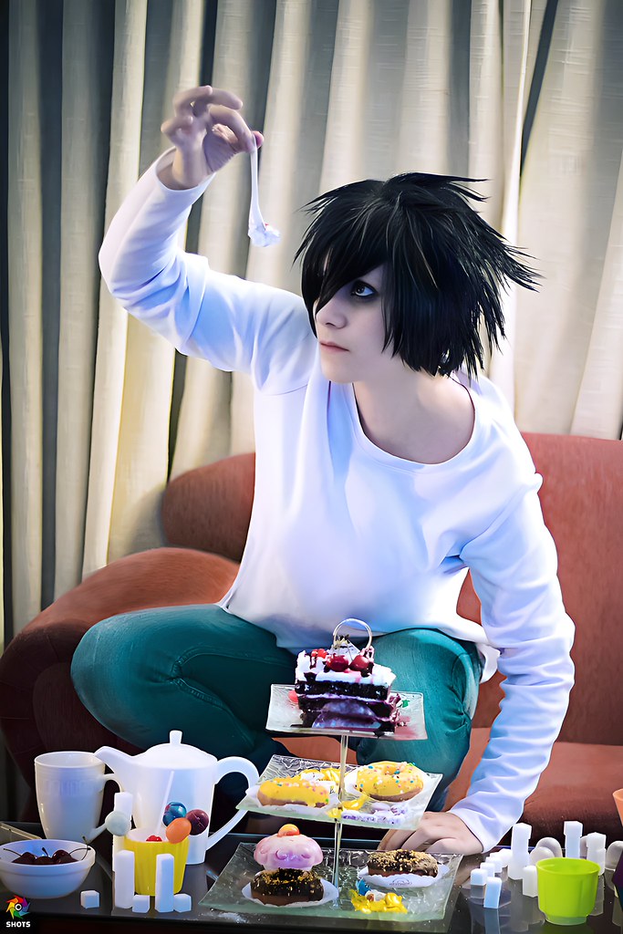 L Lawliet — cosplay by Alastor Cosplay