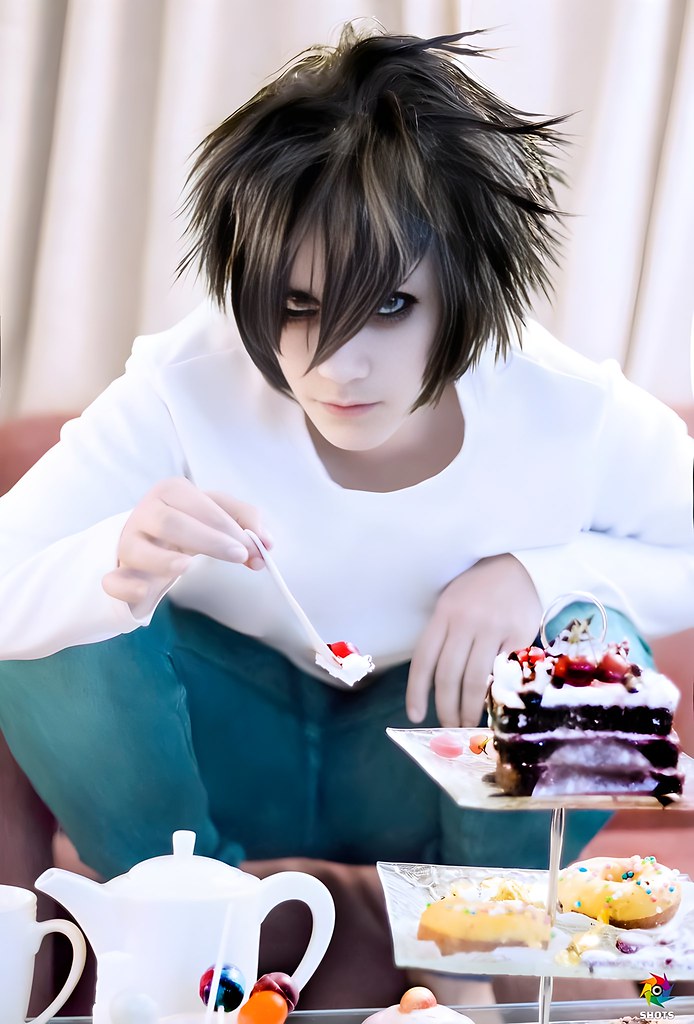 L Lawliet — cosplay by Alastor Cosplay