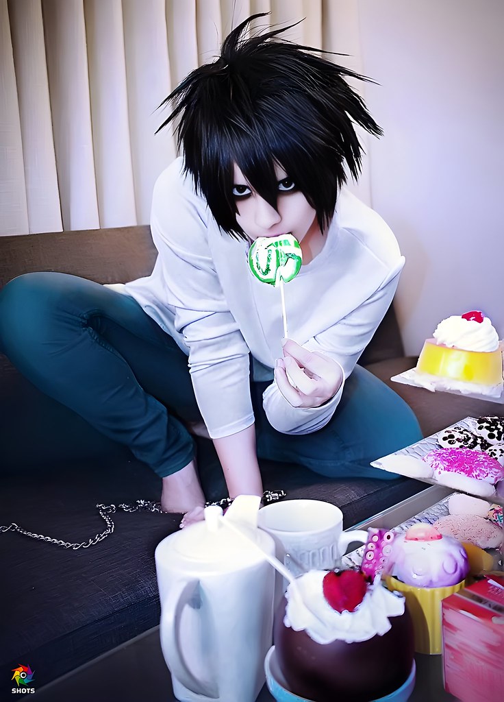 L Lawliet — cosplay by Alastor Cosplay
